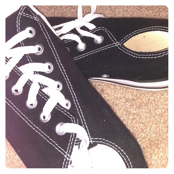 Converse Shoes - black converse